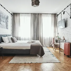 Hotell Arthotel Stalowa 52