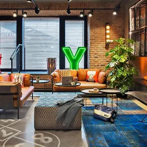 Hotell Moxy Praga